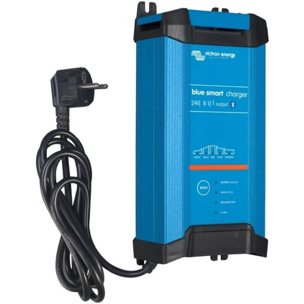Victron Blue Smart IP22 Acculader24/8 (1)