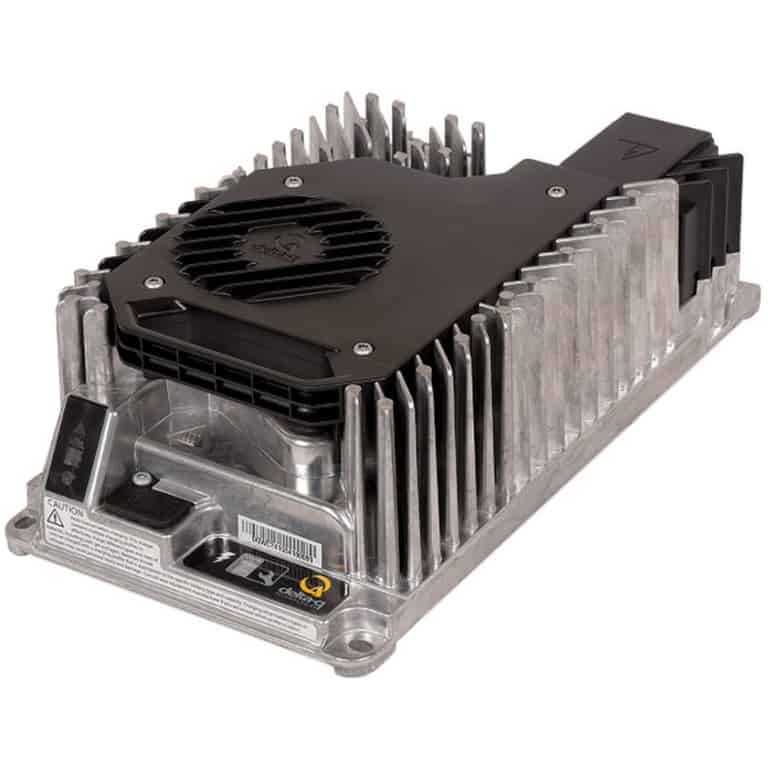 BCDQ000IC1200_Delta-Q-iC1200-24Vdc-Kit-met-aC-kabel-en-batterij-kabel-_-temp_132